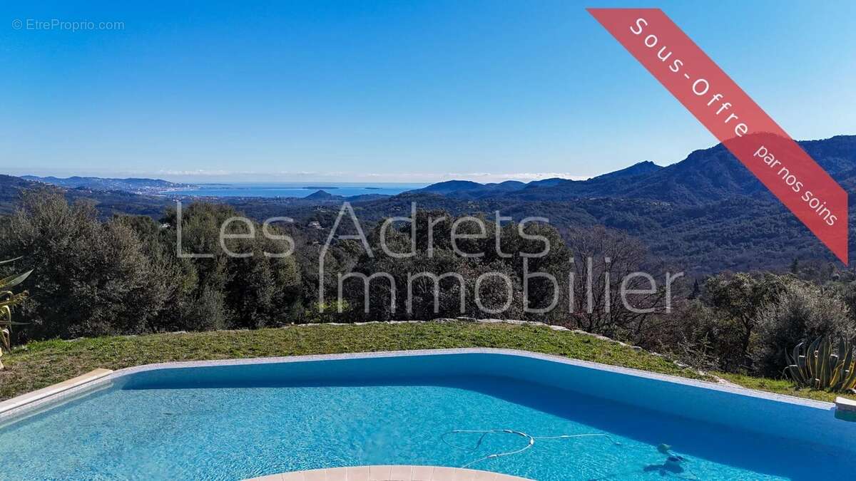 Maison à LES ADRETS-DE-L&#039;ESTEREL