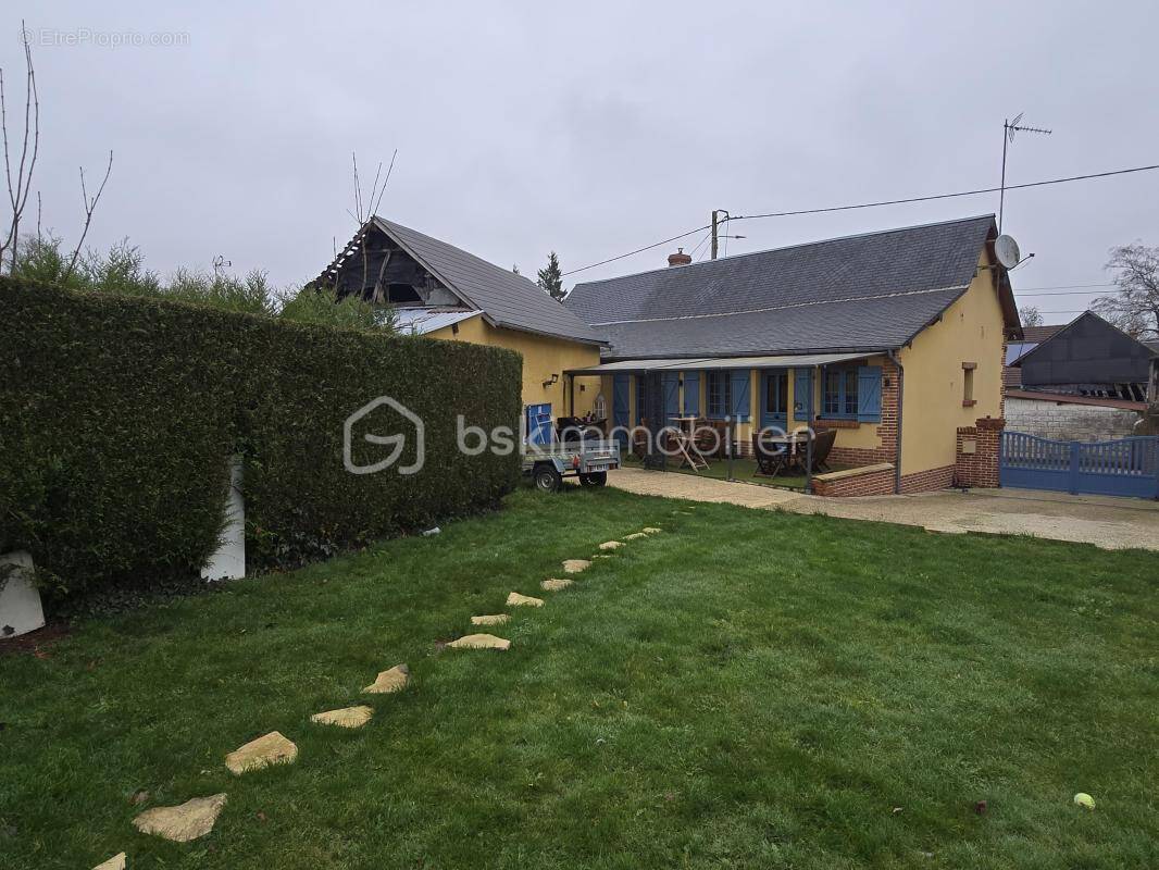 Maison à FEUQUIERES