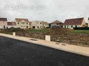 Terrain à MORET-SUR-LOING