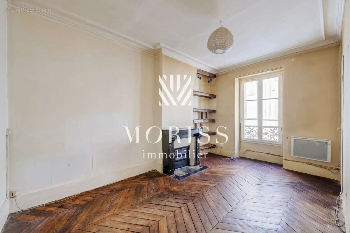 Appartement à PARIS-17E