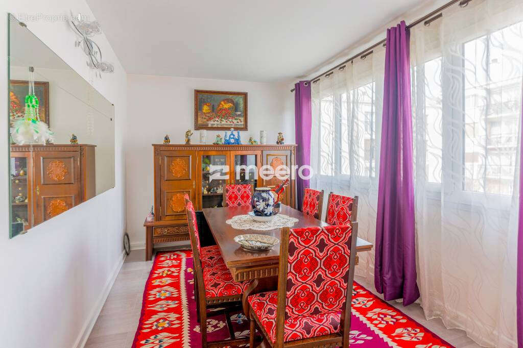 Appartement à MENNECY