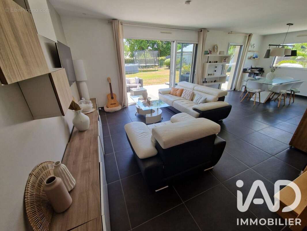 Photo 4 - Maison à BRUSVILY