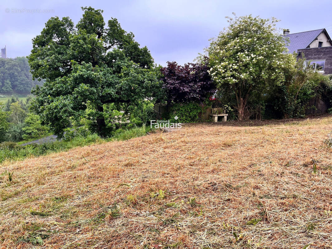 Terrain à SAINT-LO