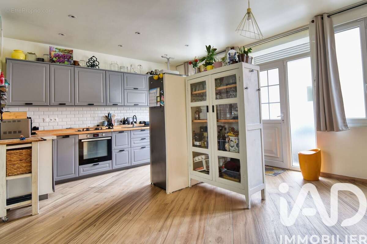 Photo 2 - Maison à MOREUIL