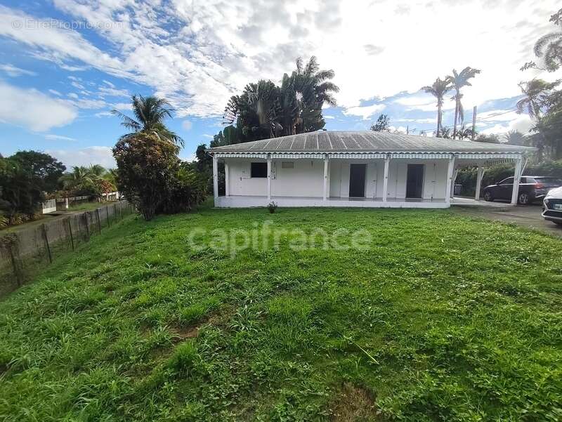 Maison à SAINTE-ROSE