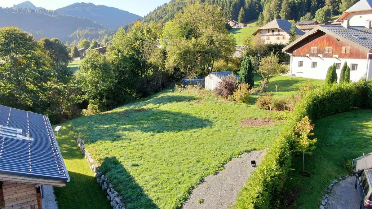 Terrain à ESSERT-ROMAND