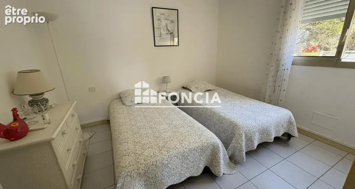 COUP DE CŒUR – Un appartement rare dans un cadre privilégié T3 rénové avec vue mer exceptionnelle – - photo 7