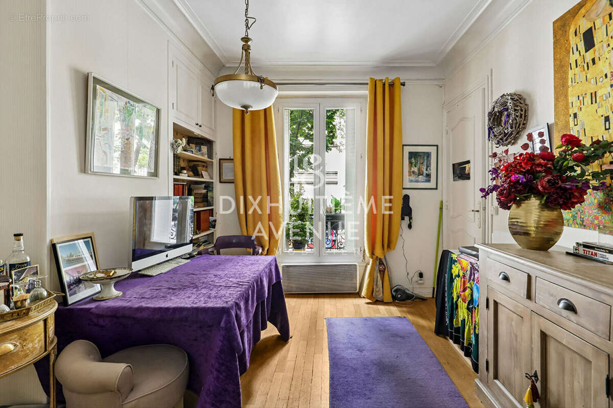 Appartement à PARIS-18E