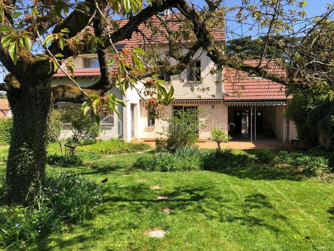 Maison à JANVILLE-SUR-JUINE