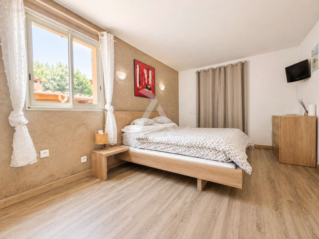 Appartement t2 de 60 m2 avec atelier de 56m2 dans petite copropriété de charme à 20min de porto-vecchio - photo 14