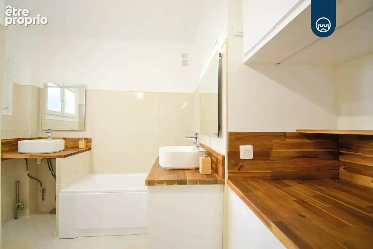 Saint Laurent Du Var - Square Bénes - Appartement - 4 pièces - 106,56 m2 - photo 18