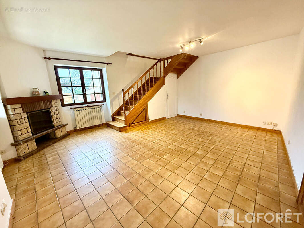 Maison à LOUPIAC