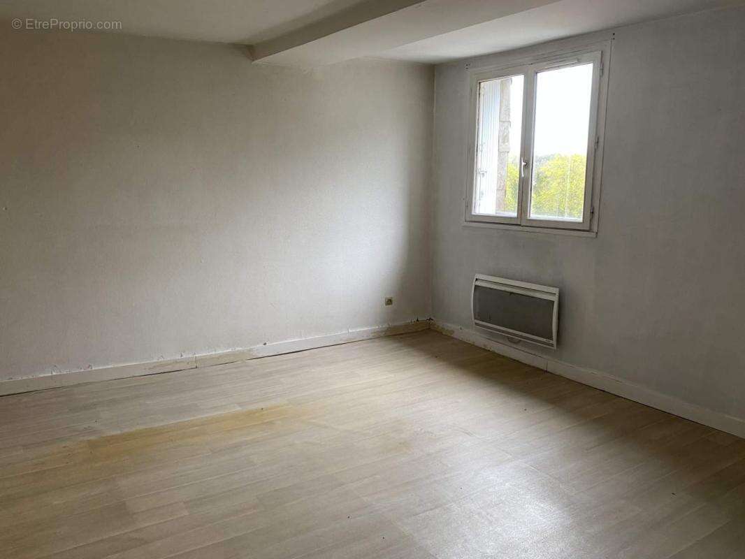 Appartement à FOUGERES