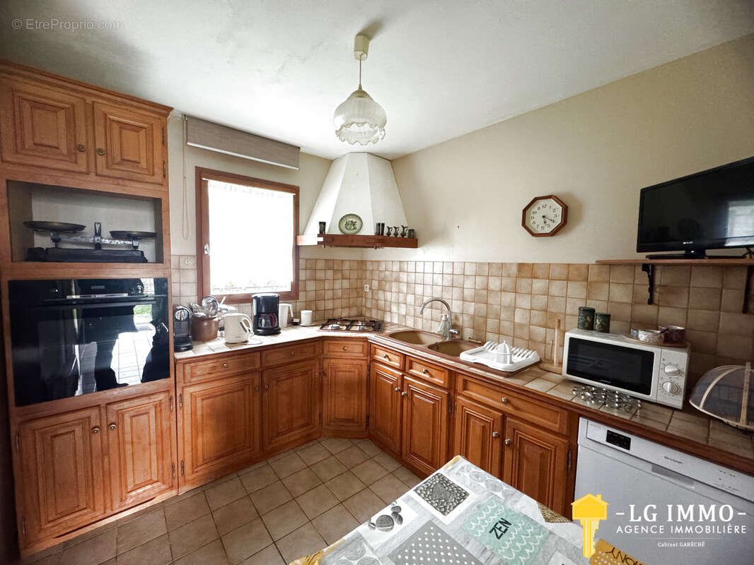 Maison à MORTAGNE-SUR-GIRONDE