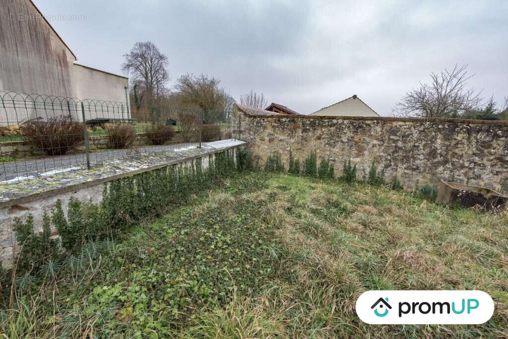 Terrain à MONTMACHOUX