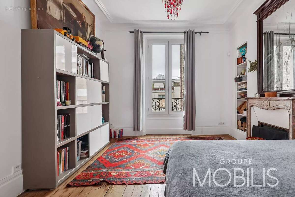 Appartement à PARIS-18E