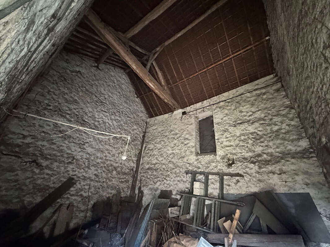 Maison à CHAMPAGNE-SUR-OISE