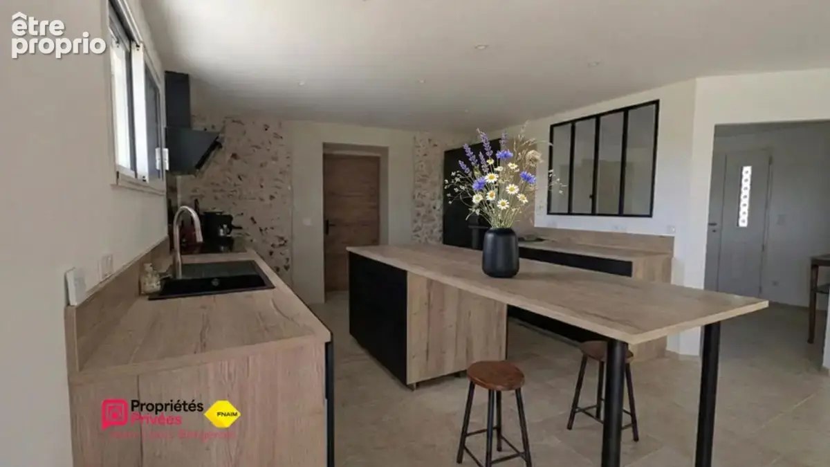 A vendre Longère avec architecture remarquable .7 pièces ,4 chambres, Vallée de Cousse 37210 - photo 7
