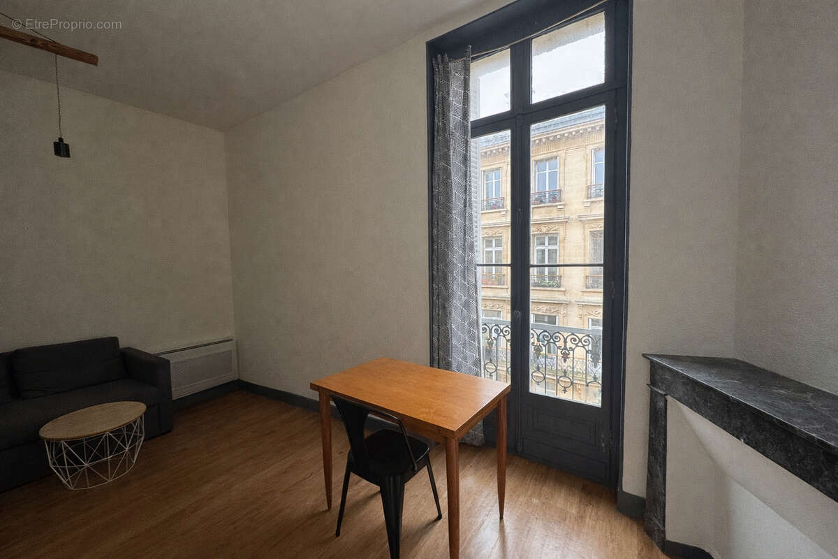 Appartement à BORDEAUX