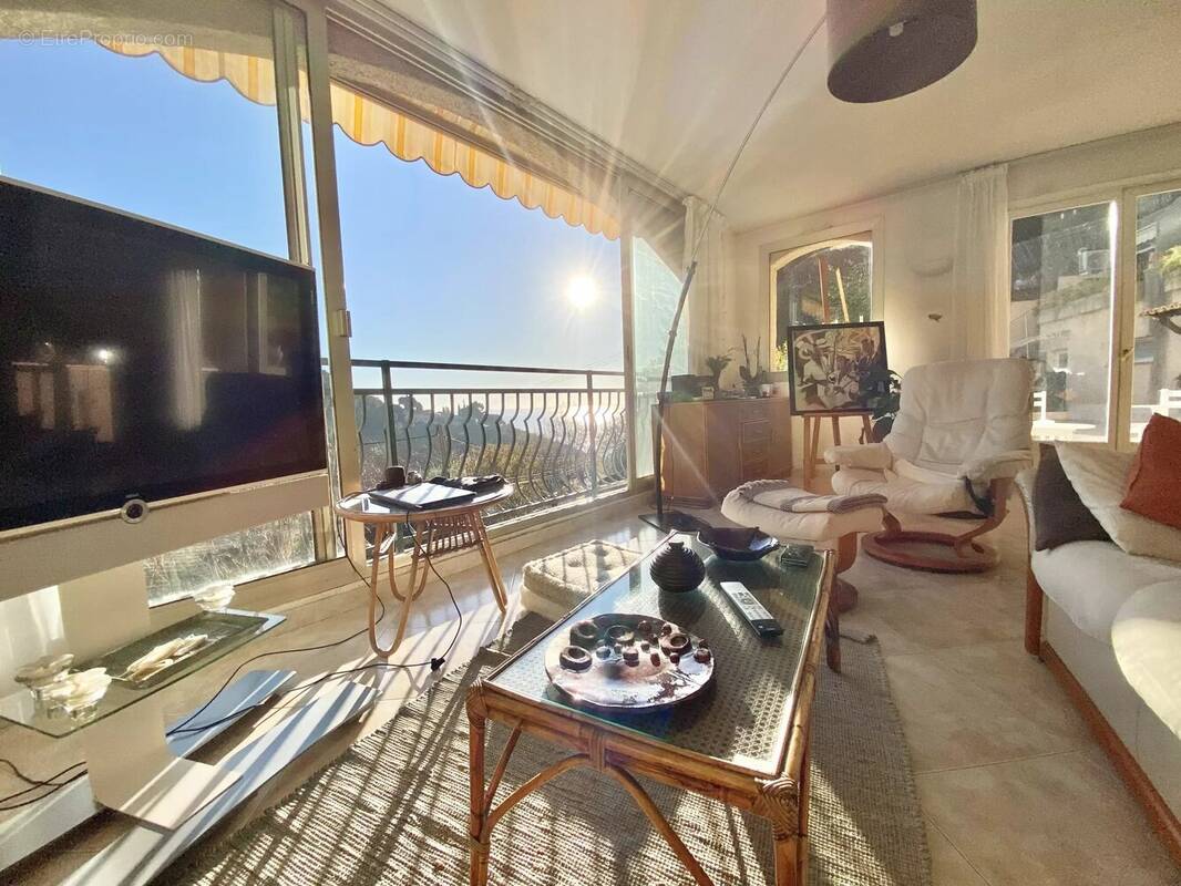 Appartement à ROQUEBRUNE-CAP-MARTIN