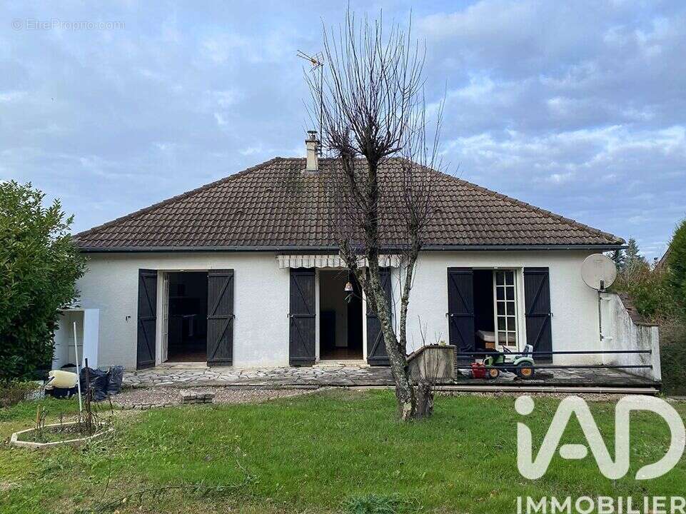 Photo 2 - Maison à CHEVANNES