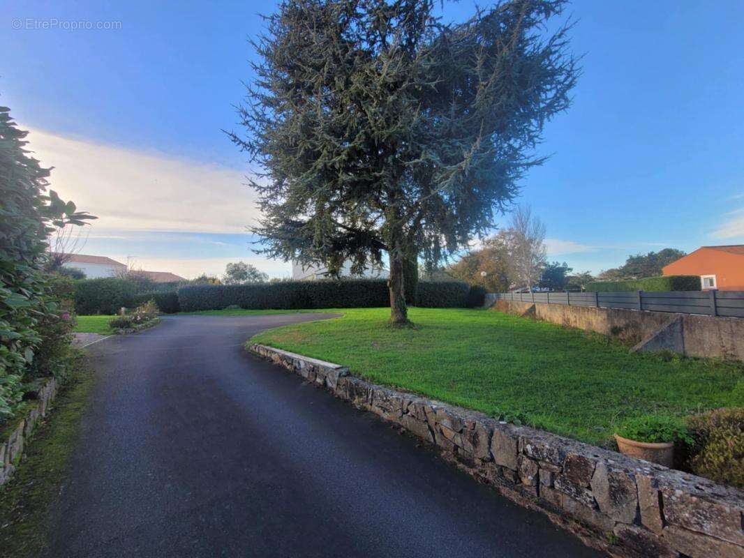 Terrain à LES SABLES-D&#039;OLONNE