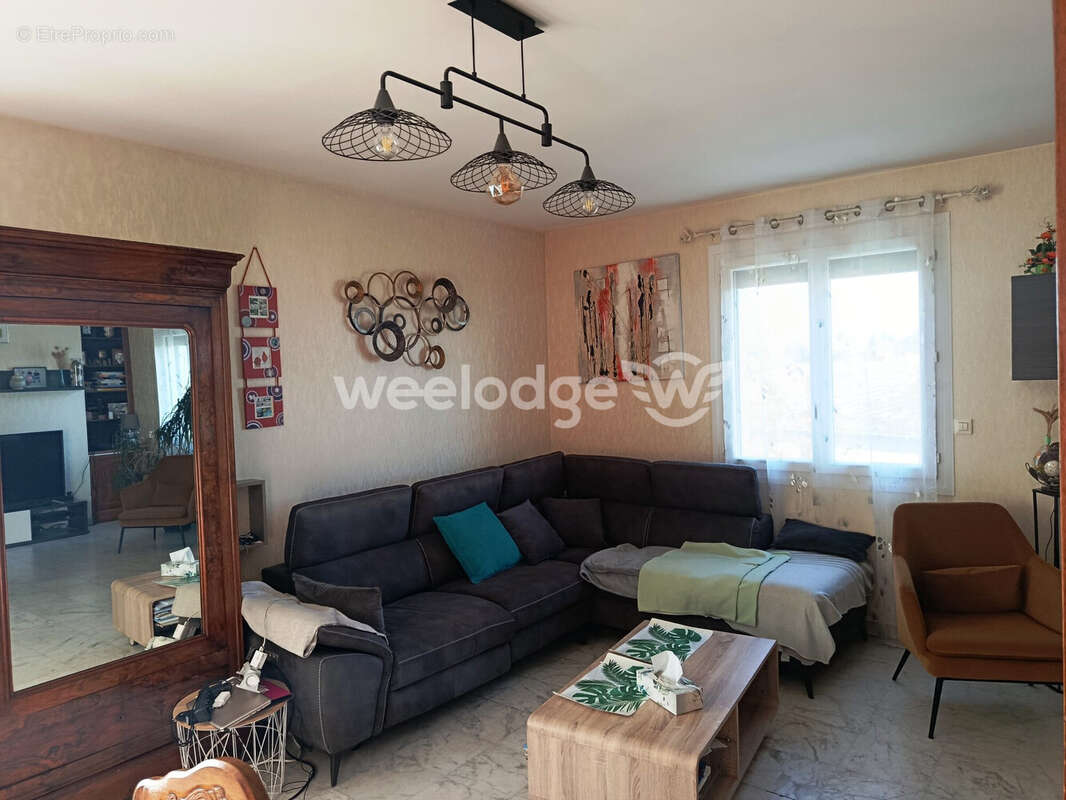 Maison à MONTGIVRAY