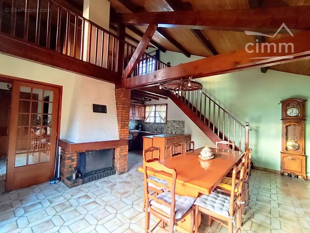 Maison à CUNLHAT