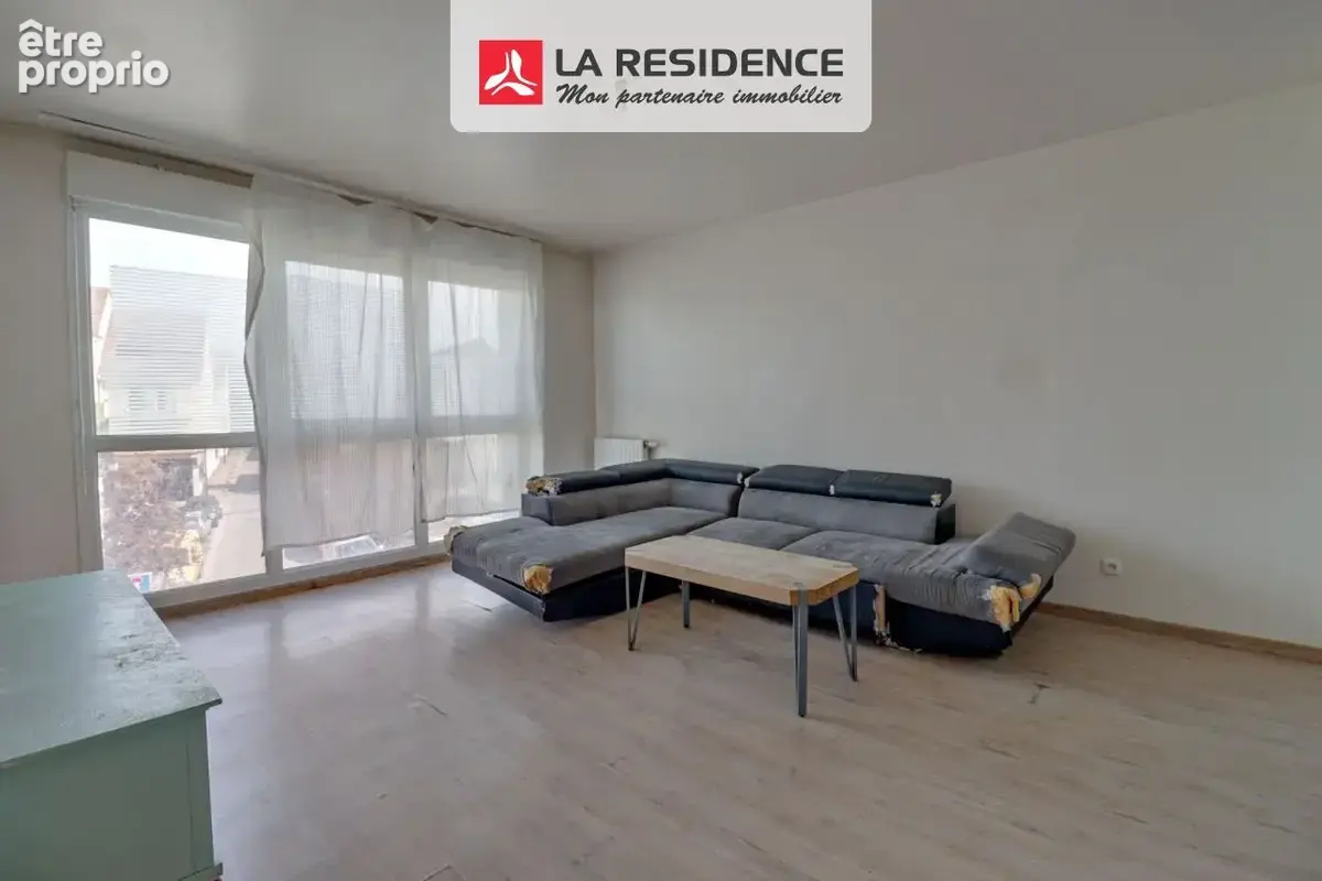 Appartement 44 m² à Acheres  - photo 2