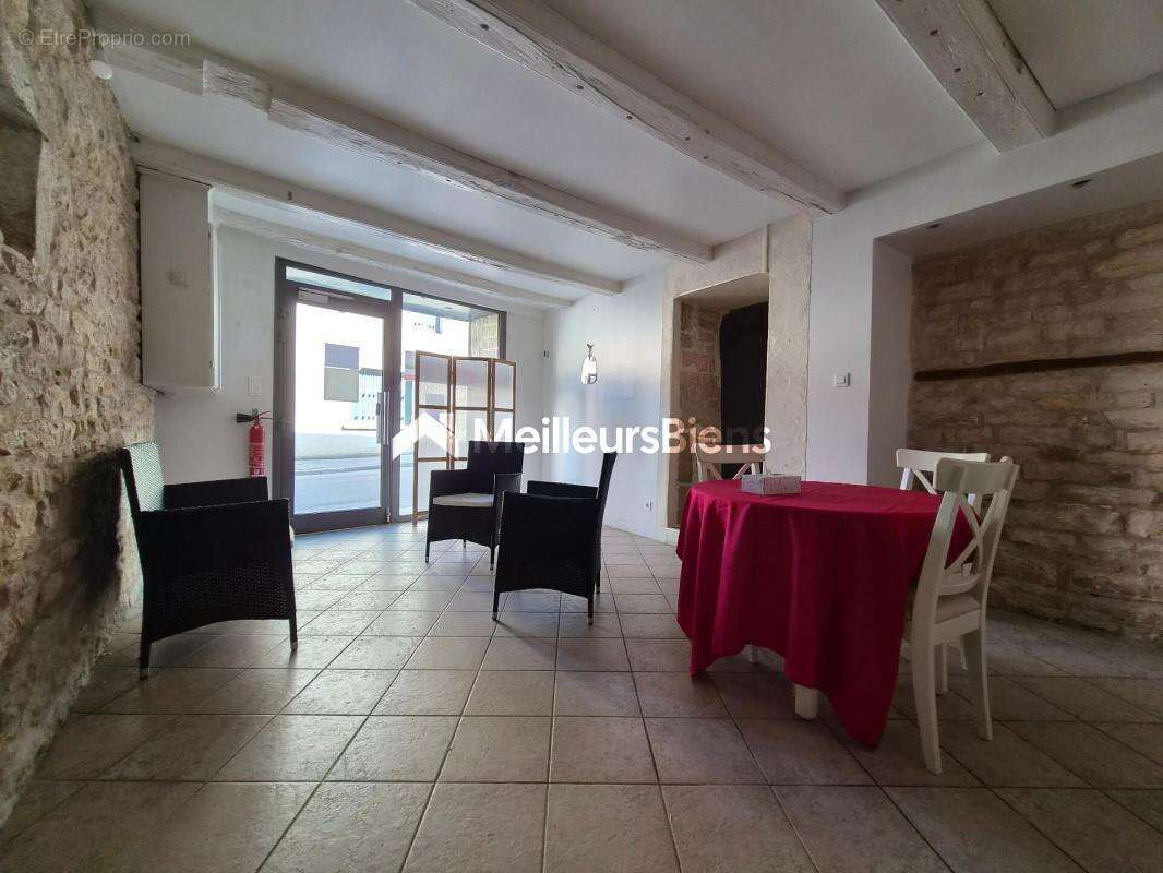 Appartement à CHAMPLITTE