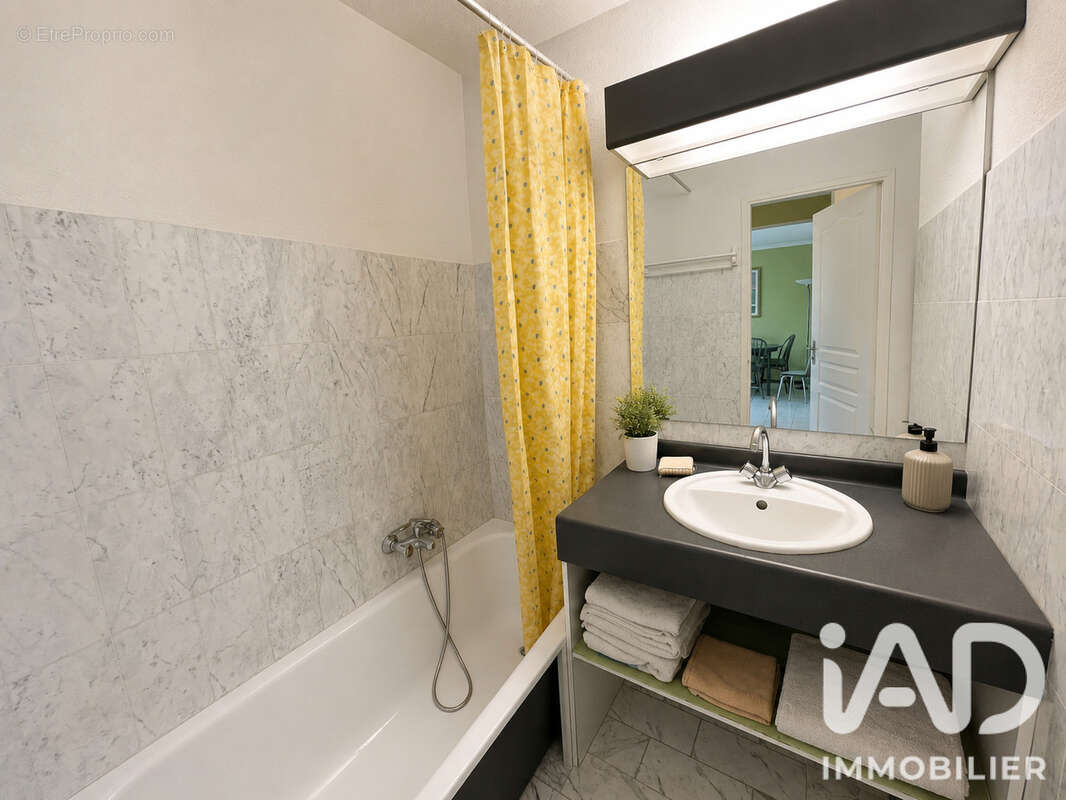Appartement 49 m² à Saint-Raphael  - photo 9