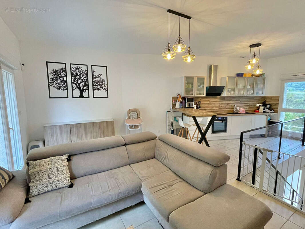Appartement à BOURGOIN-JALLIEU