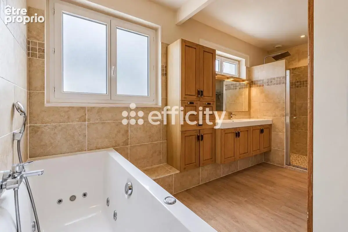Maison 9 pièces 302 m² à vendre à Le Bois-D'oingt (69620) - photo 8
