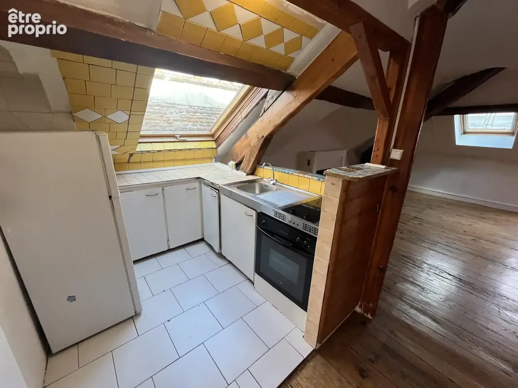 Appartement de charme en dernier étage avec ascenseur et grenier - photo 7