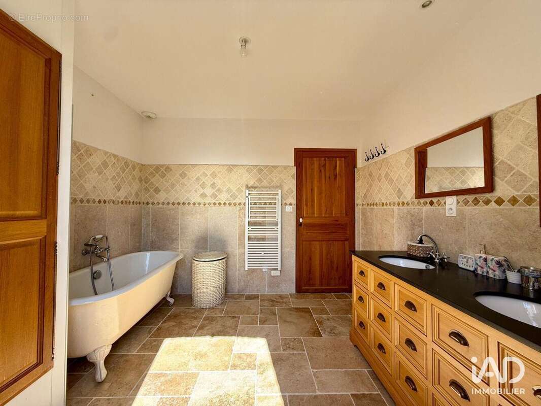 Photo 8 - Maison à VIERZON