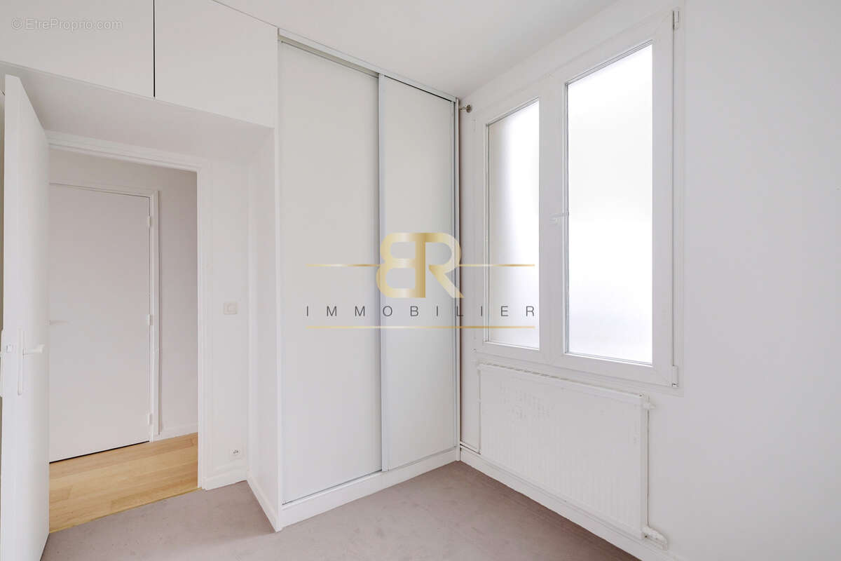 Appartement à PARIS-10E