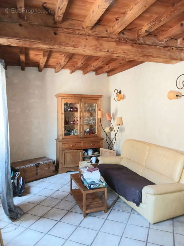 Une villa, une opportunité pour les amoureux de la rénovation - photo 2