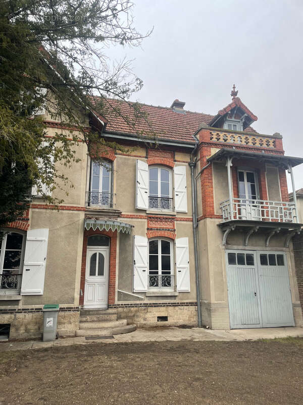 Maison à SAINTE-SAVINE