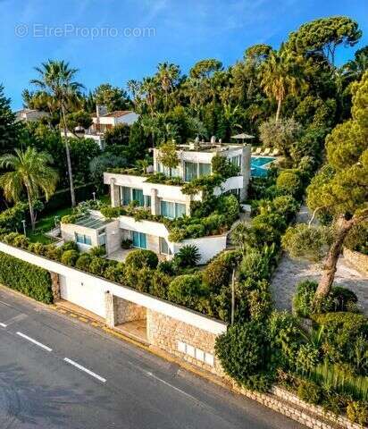 Maison 378 m² à Roquebrune-Cap-Martin  - photo 2