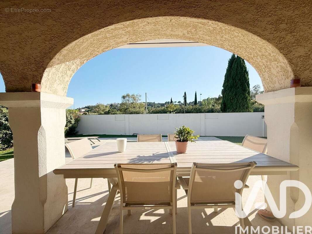 Photo 3 - Maison à CARQUEIRANNE