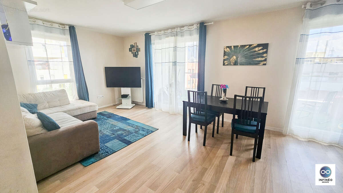Appartement à RIS-ORANGIS
