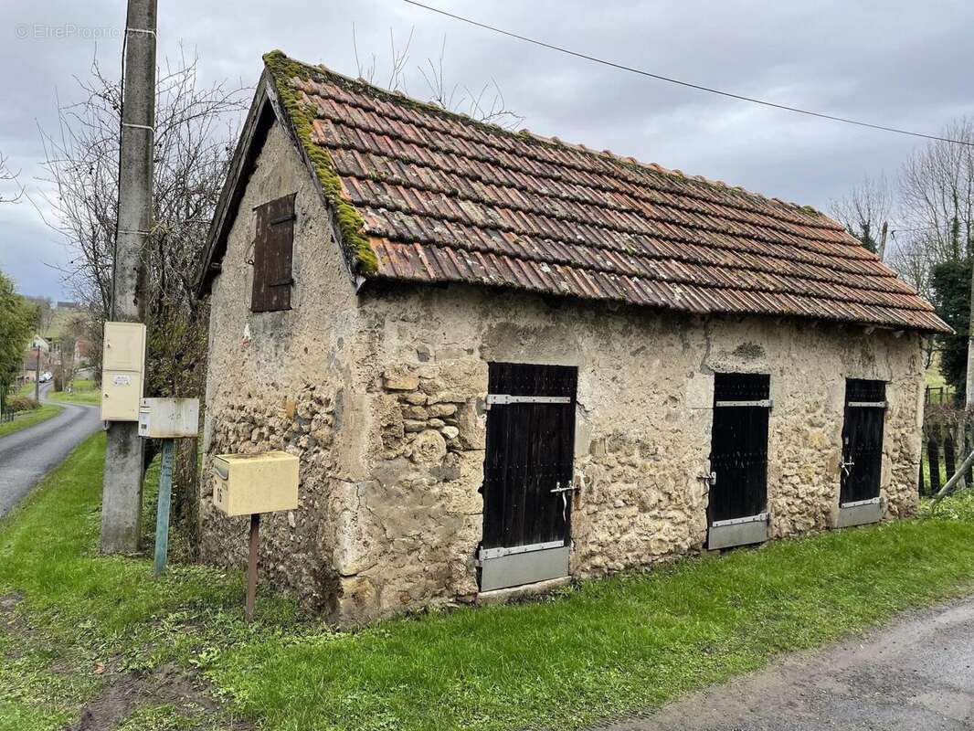 Maison 74 m² à Crechy  - photo 2