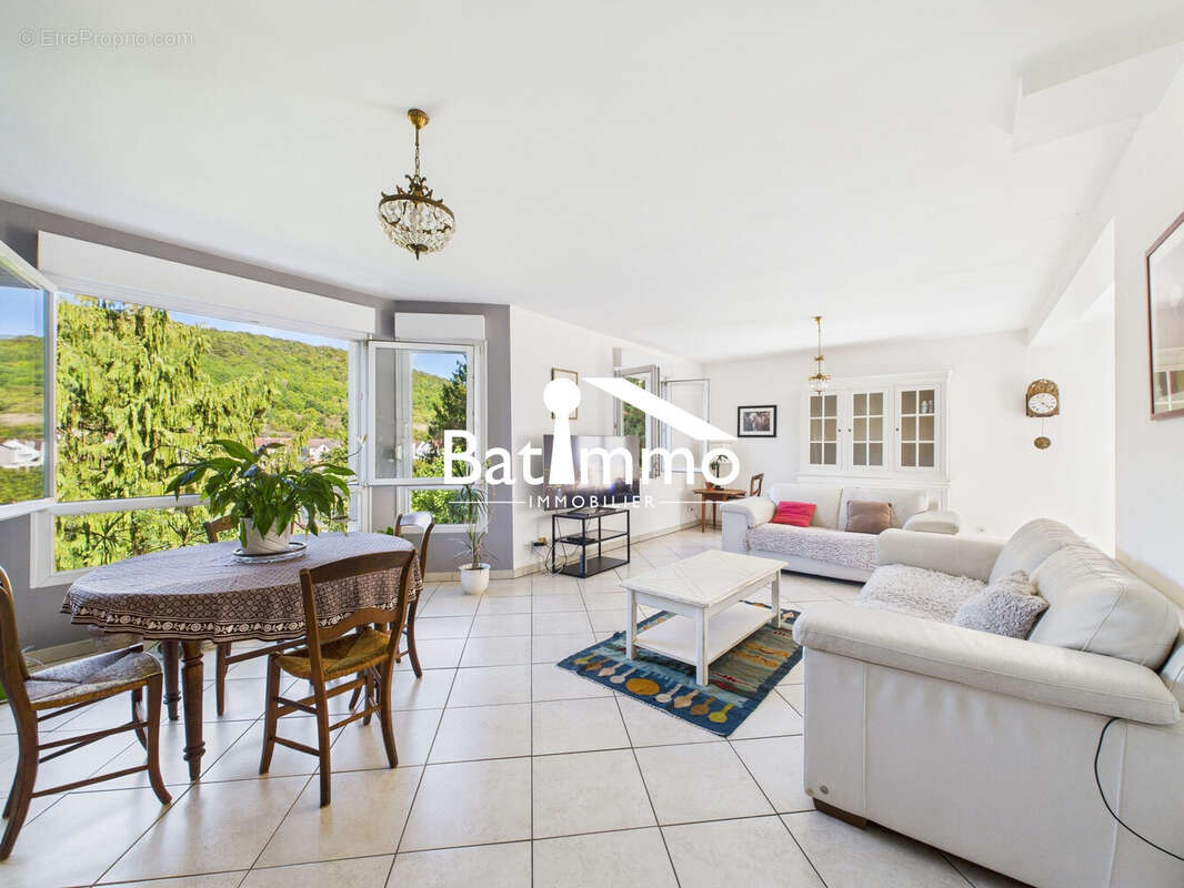 Maison à ARS-SUR-MOSELLE