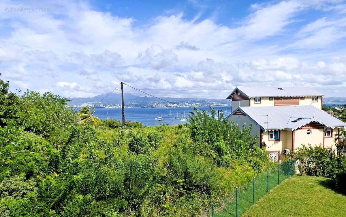 Appartement à LES TROIS-ILETS