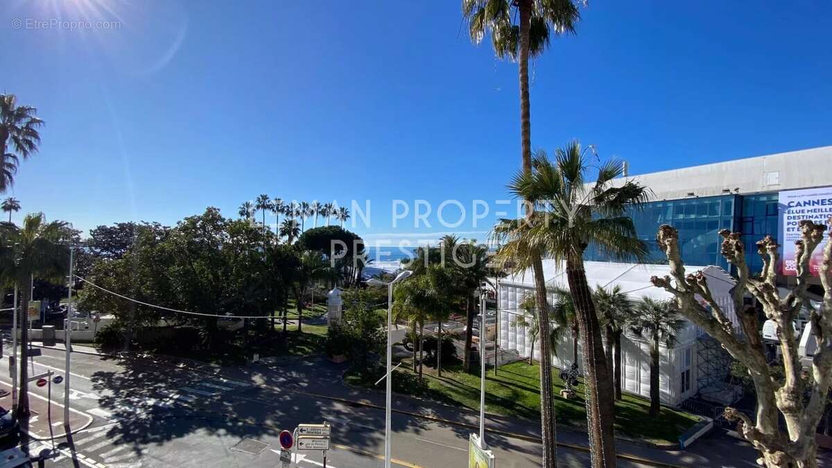 Appartement à CANNES