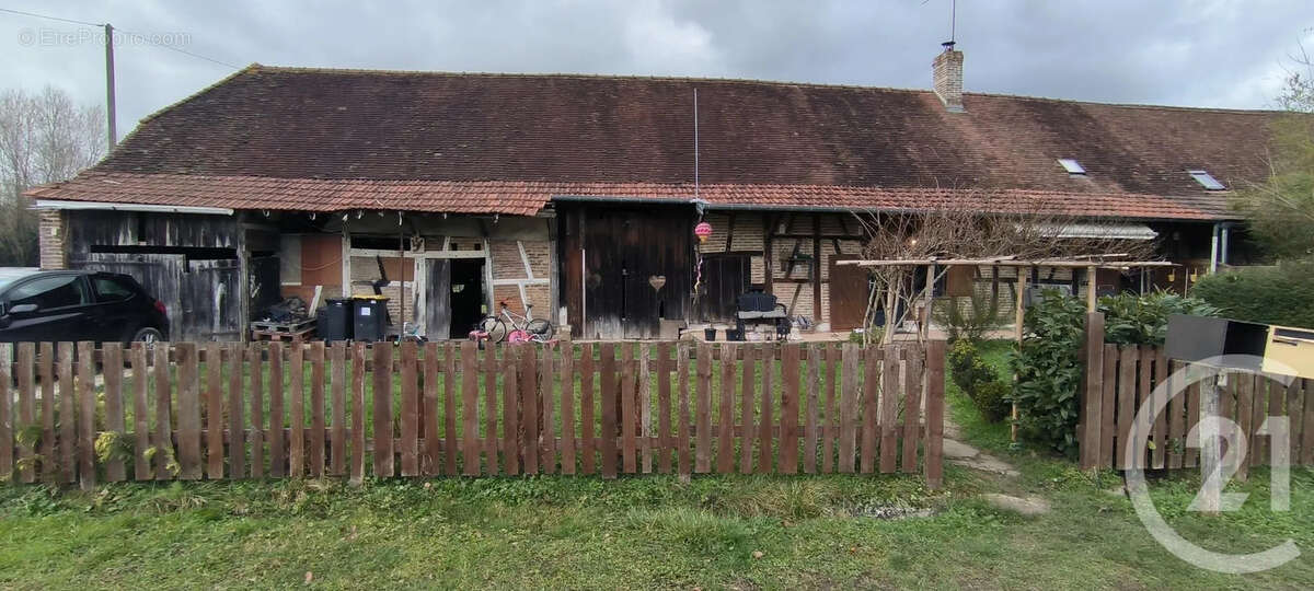 Maison à LE FAY