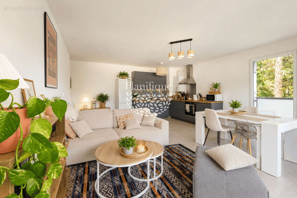 Appartement à BRISON-SAINT-INNOCENT