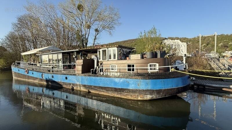Autre à VERNEUIL-SUR-SEINE