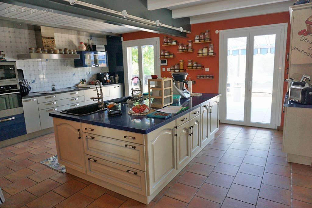 Maison à PARAY-LE-MONIAL