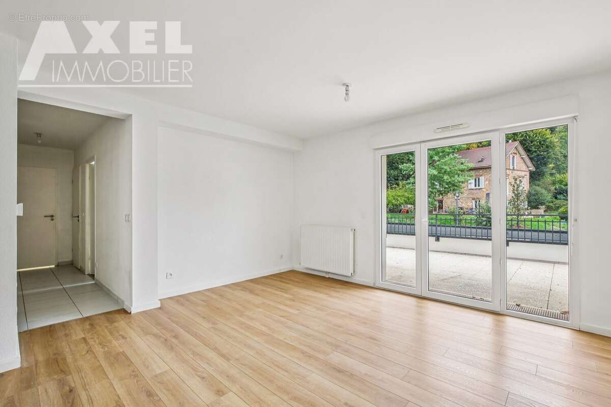 Appartement à ELANCOURT